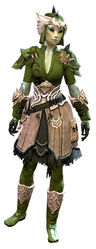 Prowler armor sylvari female front.jpg