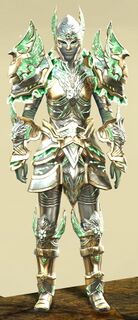 Mistforged Glorious Hero's armor (heavy) sylvari male front.jpg
