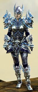 Mistforged Glorious Hero's armor (heavy) norn female front.jpg